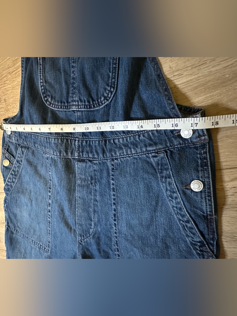 GAP Denim Bib Overalls Jeans in Blue Wash - Picture 5 of 6